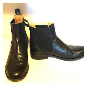 Frye black leather Chelsea boots